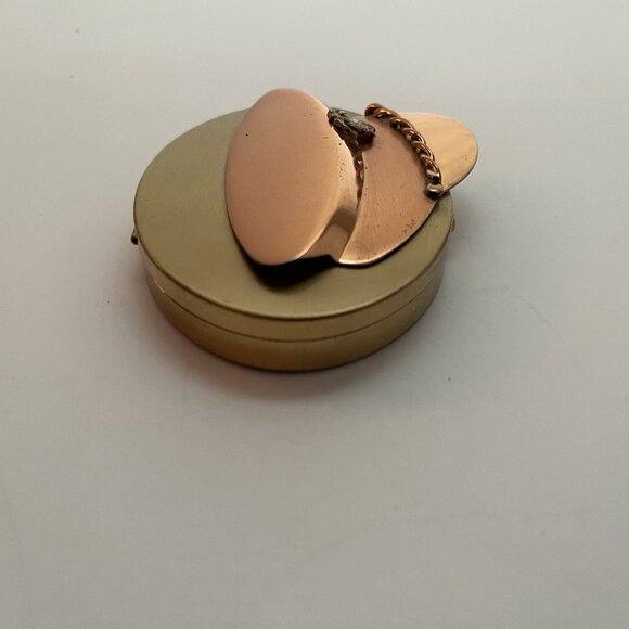 Vintage Sweetheart Compact WW2 Era USMC Military Hat Copper Brass Marines - Picture 7 of 16